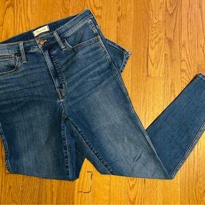 ✨Madewell Blue Skinny Jeans with Stretch✨